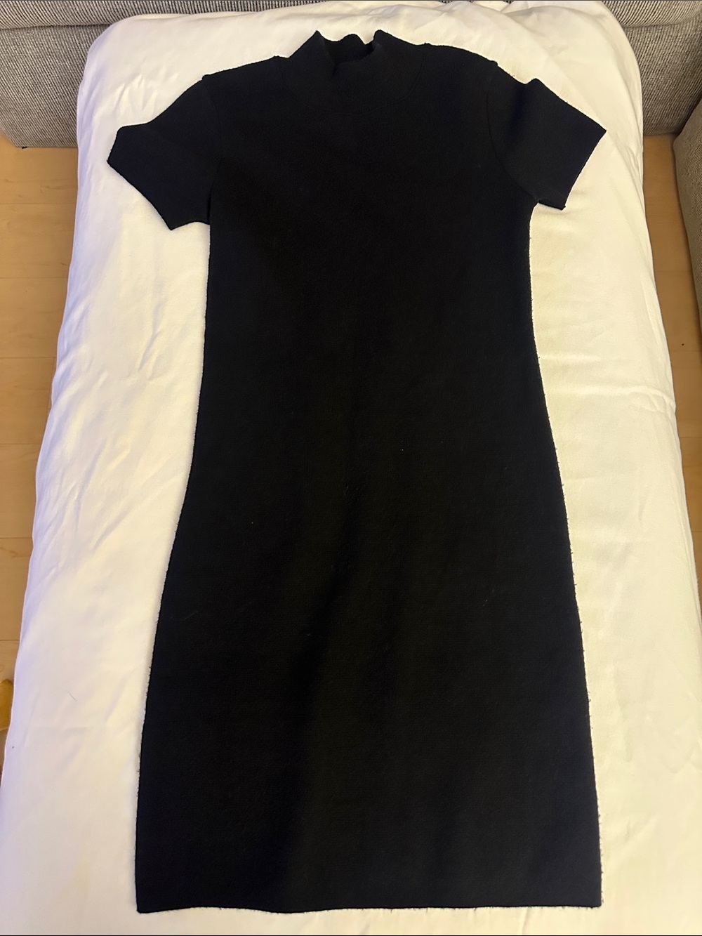 Zara Black Short-Sleeve Knit Mini Dress